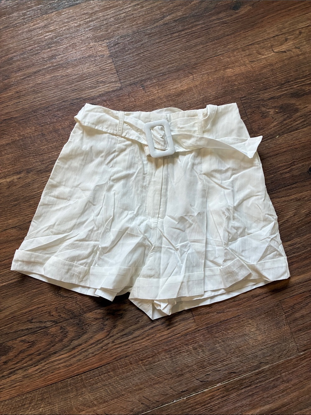 Talullah High-Waist Belted White Shorts